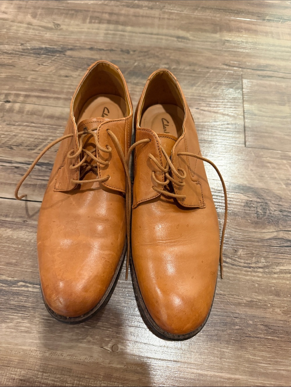 Clarks Men's Tan Leather Derby Lace-Up Shoes. Worn Twice